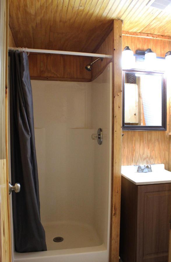 Berry Creek Cabins Hotel Isabel Bagian luar foto